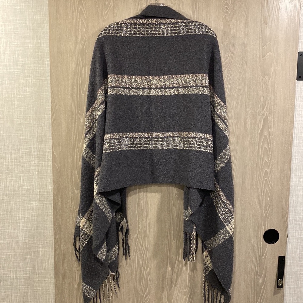 Gray Winter Wrap - Picture 3 of 6